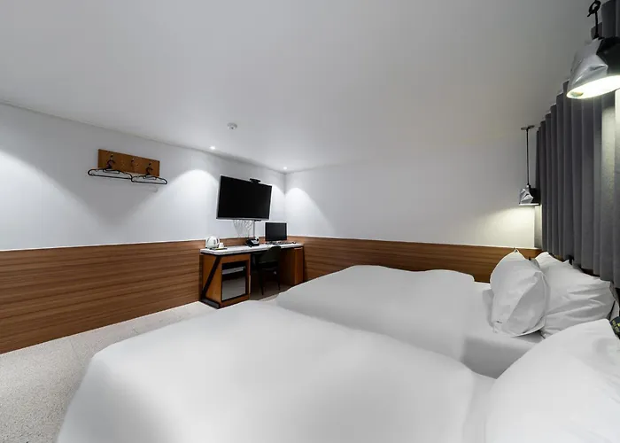 Jamsil Noblestay 2* Seoul