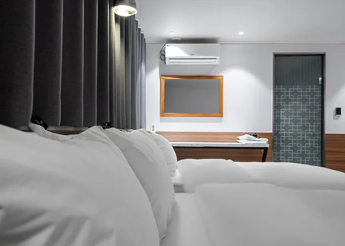 Jamsil Noblestay Hotel 2*